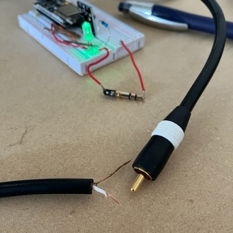 component cable cut in half